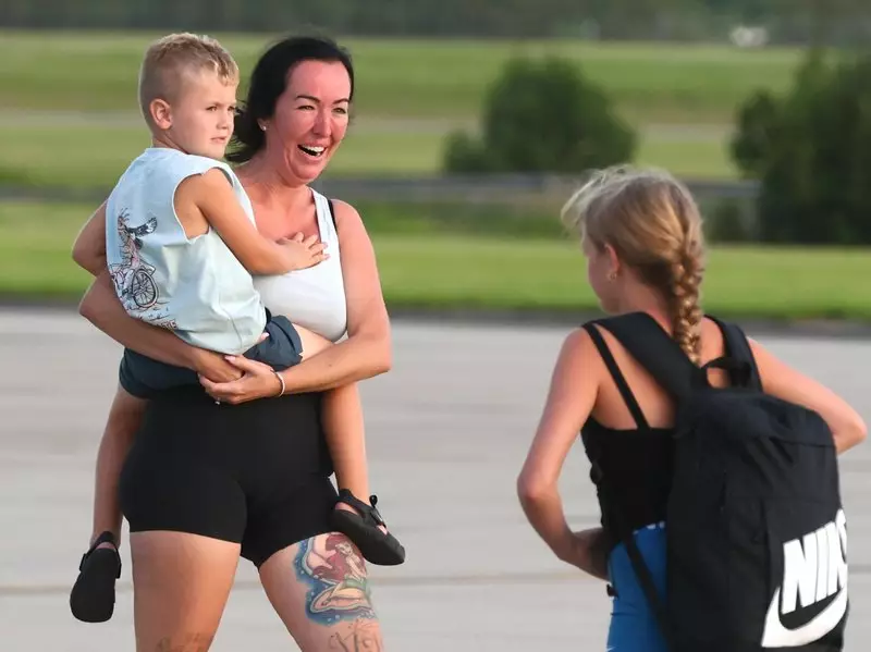 More Australians on the way home from quake-hit Vanuatu